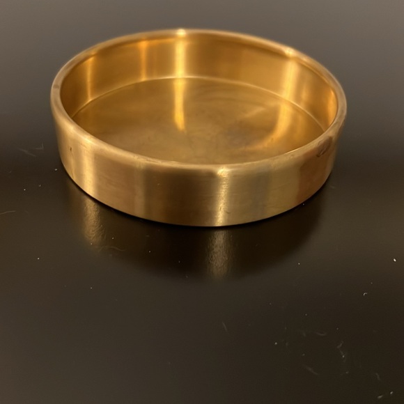 Round Gold Jewelry Tray - Picture 6 of 9